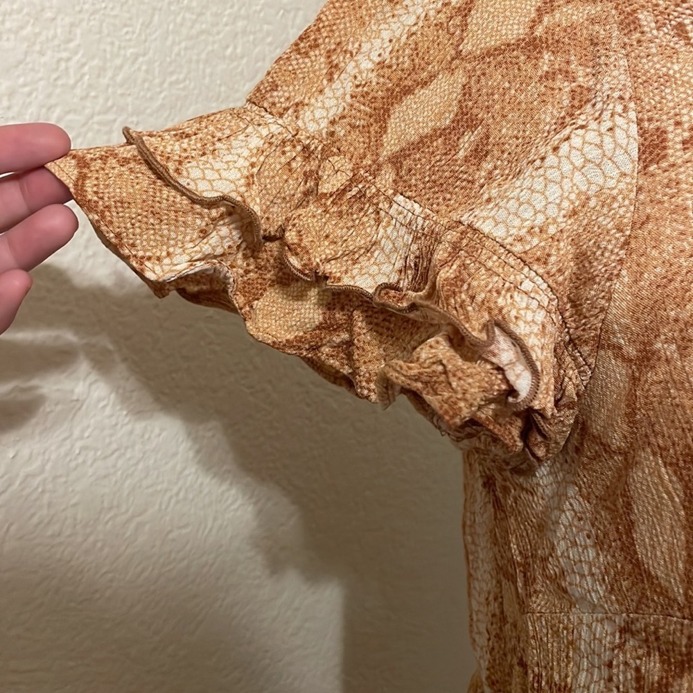 Lane Bryant Snake Print Ruffle Sleeve Top-Size 14 - Picture 2 of 5